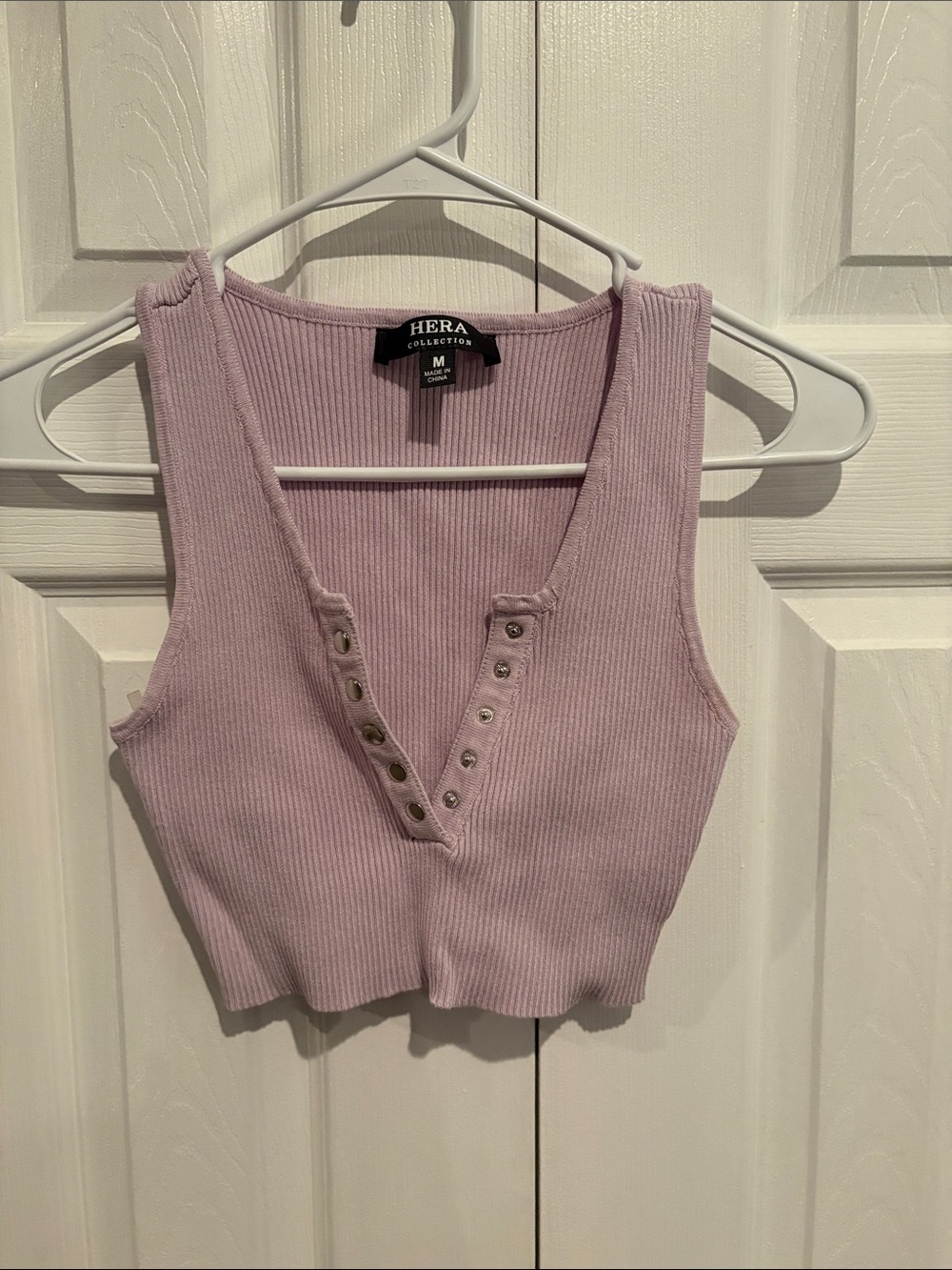 Hera Collection Lilac Ribbed Snap-Front Crop Tank